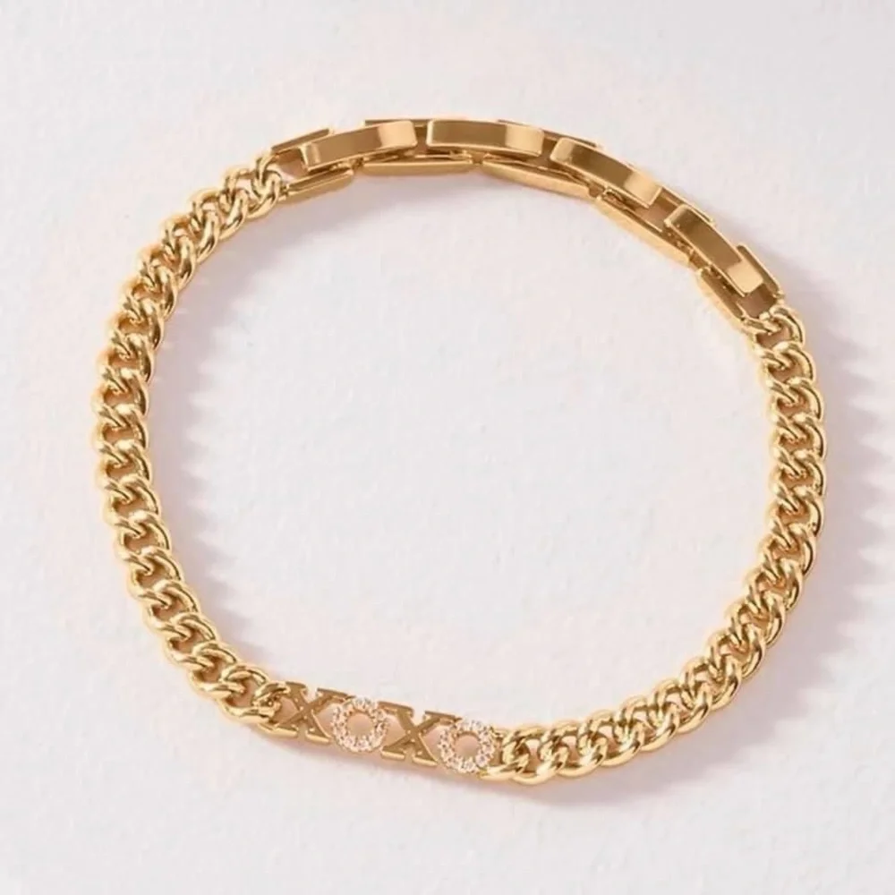 XOXO Bracelet - Picture 2 of 6